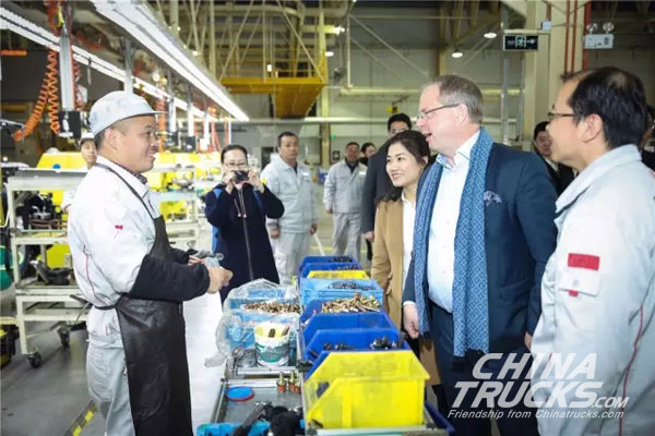 Volvo CEO Visits Dongfeng: To Establish JV for Developing “Splendid” Dongfeng Trucks 