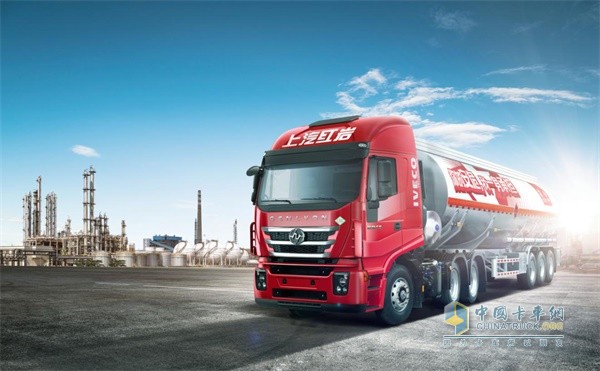 SAIC Hongyan Launches LNG Genlyon Trucks