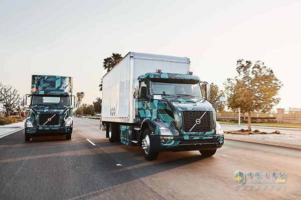 Volvo Trucks in North America Demonstrate Electric Heavy Duty Trucks