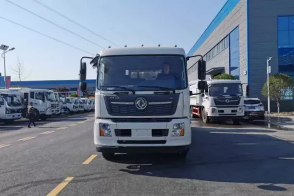 45 Units of Mist Cannon Trucks with Dongfeng Chassis Exported to UAE