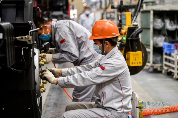 Dongfeng Trucks’ Daily Output Hit 805 Units, at an All-time High