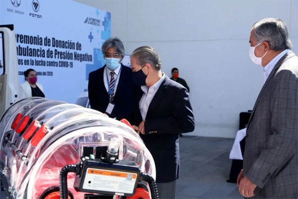 Foton Donates Ecuador First TOANO Negative Pressure Ambulance