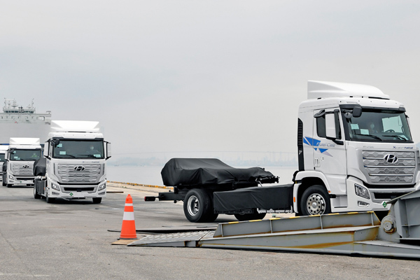 Hyundai to Ship First hydrogen Fuel Cell Heavy Trucks to Switzerland