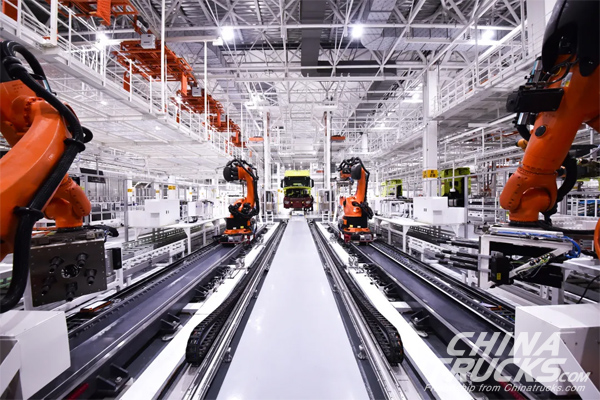  FAW Jiefang Put into Operation its J7 Smart Vehicle Plant