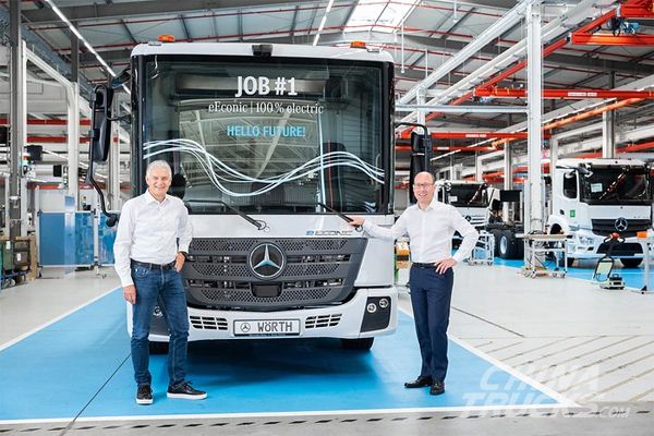 Mercedes-Benz eEconic rolls off production line