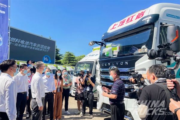 410 SAIC Fuel Cell Vehicles Put into Commercial Use in Shanghai