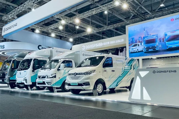 Dongfeng Presents Four Light CVs at IAA 2022