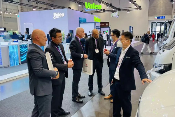 Dongfeng Presents Four Light CVs at IAA 2022