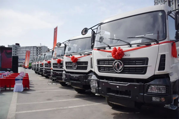 Dongfeng Exports 200 Tractor Heads to Africa