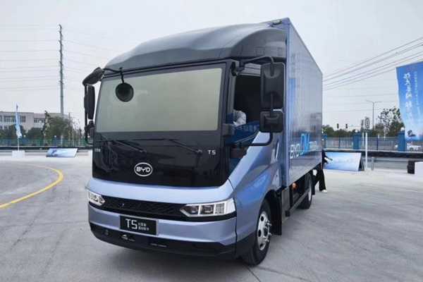 BYD's First T5 Hybrid Light Truck  