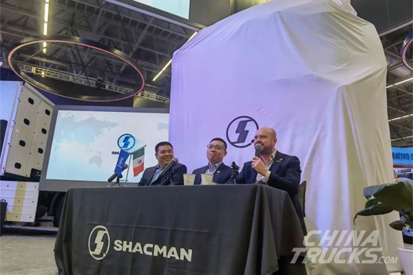 SHACMAN Participated in Expo Transporte ANPACT in Mexico